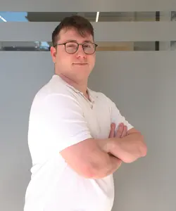 Pablo Edson Vicente, técnico especializado en diagnóstico y valoración de automóviles en Zaragoza